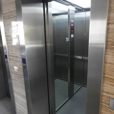 Апартаменти Kleos - Stazione E Policlinico